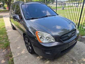 2008 KIA Rondo