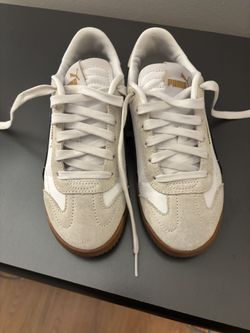 Big Kids Sneakers Size 4  Or Woman’s Size 