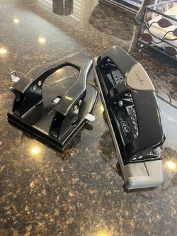 Hole punches 3 hole and 2 hole