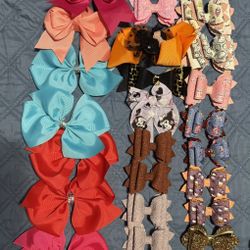 35 Girls Assorted Bows 