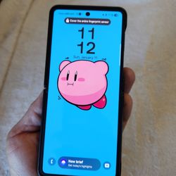 Samsung Galaxy Z Flip 7, 256GB UNLOCKED