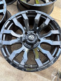 5 lug rims maybe for ford