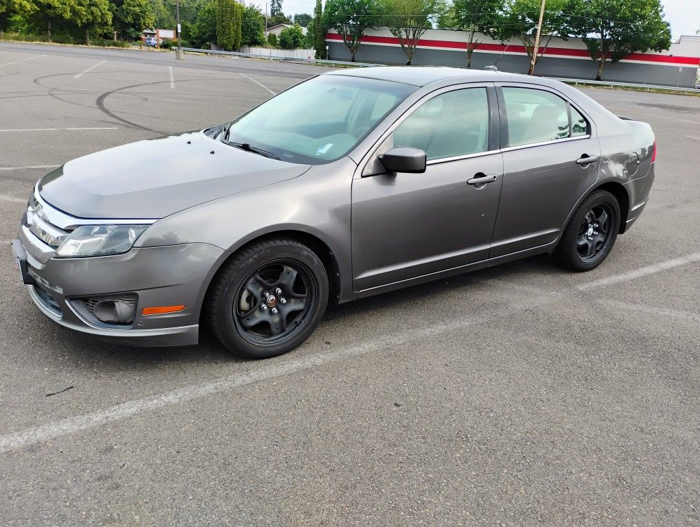 2010 Ford Fusion Se