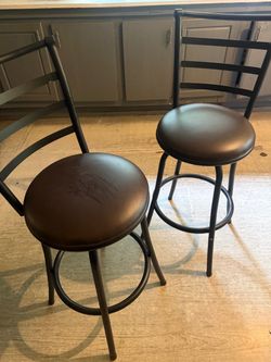 Set of 2 Metal Bar Stools with Back