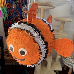 Nemo Piñata 