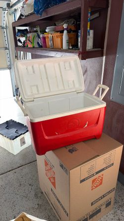 Igloo Ice Chest