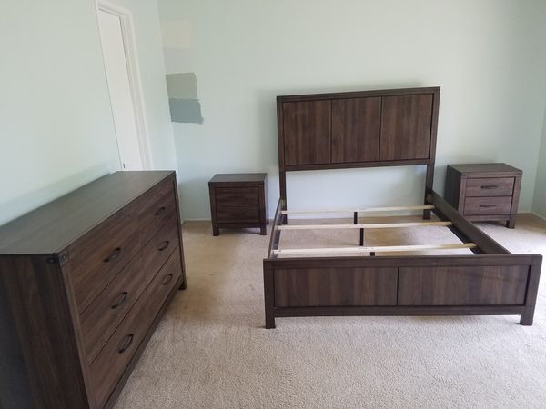 Living Spaces Willow Creek Bedroom Set For Sale In Encinitas Ca Offerup