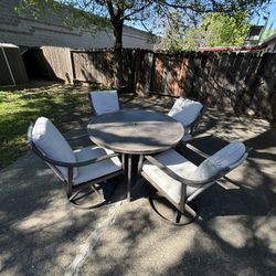 Patio Table And Chairs 
