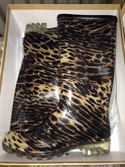 Rain boots size 8
