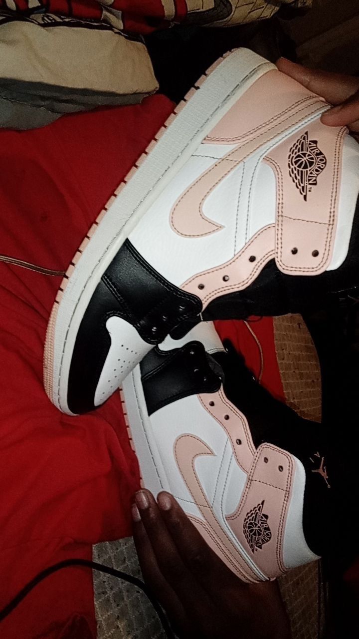 Jordan 1 Mid Article Orange Black Toe
