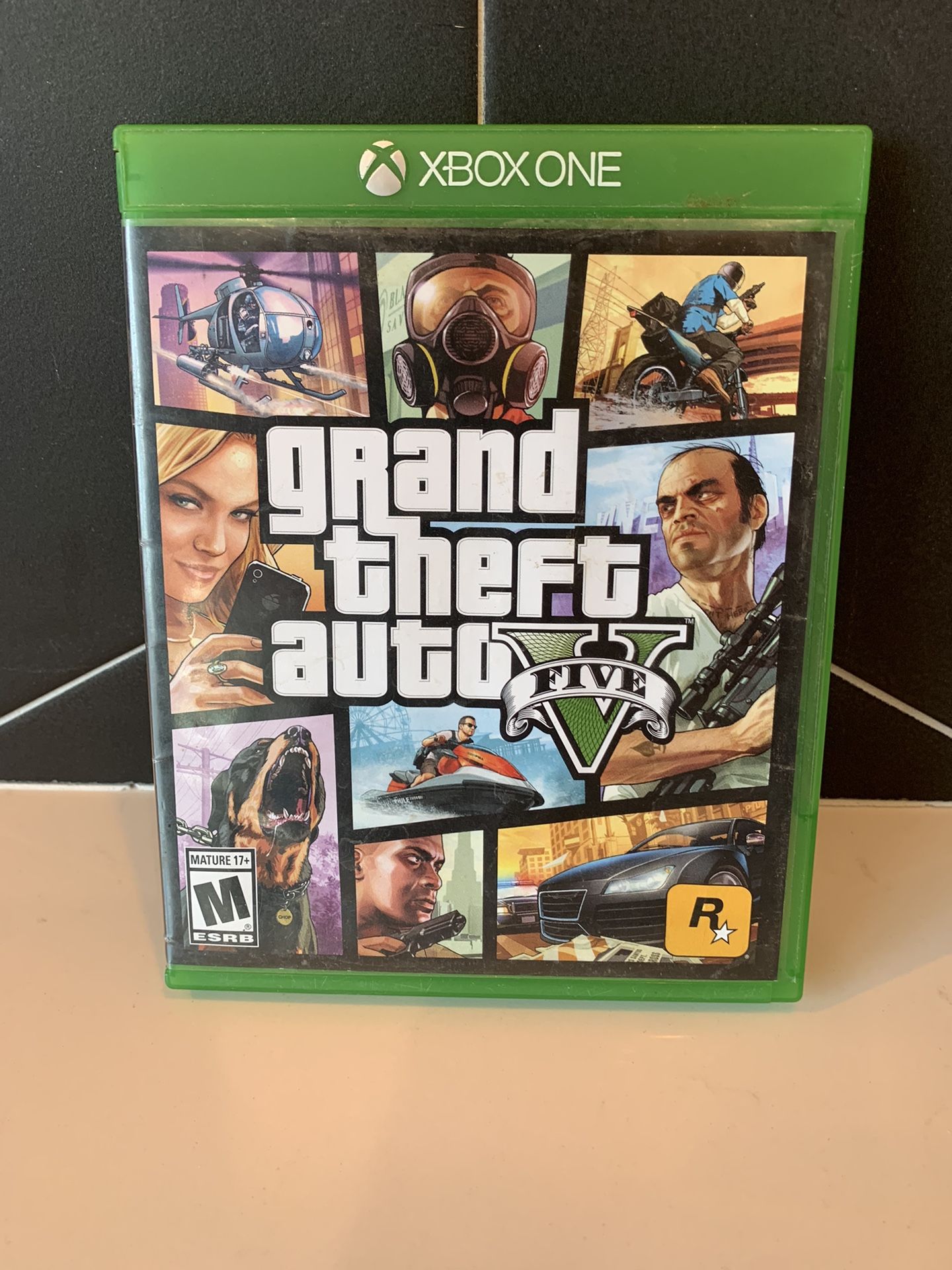 Grand Theft Auto 5 Xbox One CASE & MANUAL ONLY