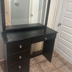 Black Vanity 
