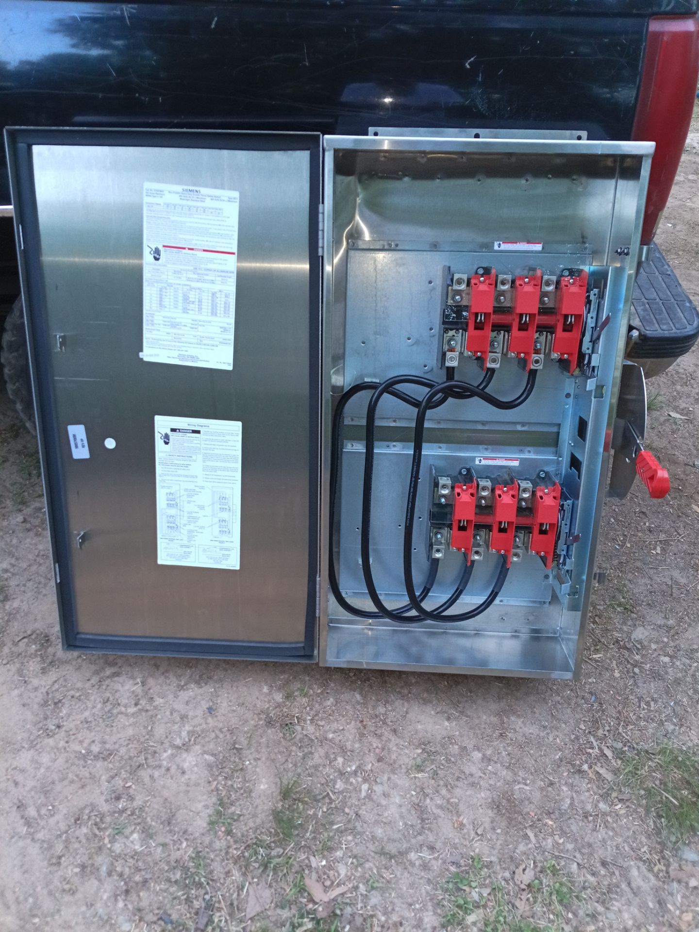 Siemens heavy duty double throw safety switch