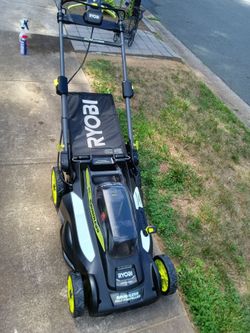 R y o b l 40 volt 20 in real grass catcher self compelled battery pack lawn mower