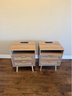 Nightstands Set of 2 with Charging Station and Led Lights