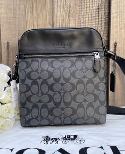 Men’s coach side bag Brand new with tags and bag!