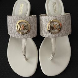 Michael Kors Size 6 
