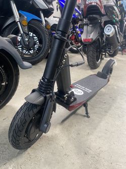 ELECTRIC SCOOTER