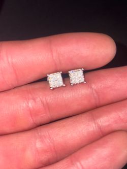 VVS1 iced stud square earrings