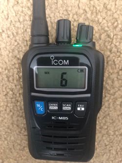 Marine VHF Radio ICOM IC-M85 Like New