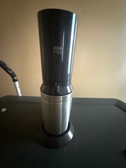 Aqua Fizz ~ Sparkling SodaStream ~ Water Bubble  Maker *No CO2* Clean & Tested