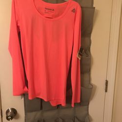 Reebok Shirt Number A NEW