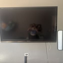 Sharp AQUOS LC-60E77UN 60 inch TV