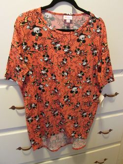 NEW DISNEY LULAROE SHIRTS SMALL