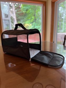 Shepa deluxe travel pet carrier