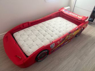 Little Tikes Lightning McQueen Twin Bed and matrix