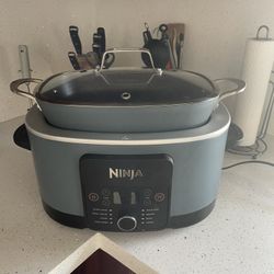 Ninja Cooker            Moving Sell !!!!!!!!
