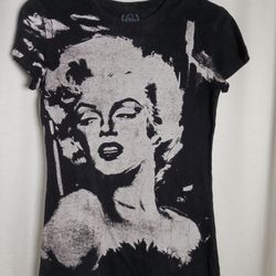 Sz Lg Juniors Marilyn Monroe Hollywood Legends Womens graphic Blk Fitted T-Shirt