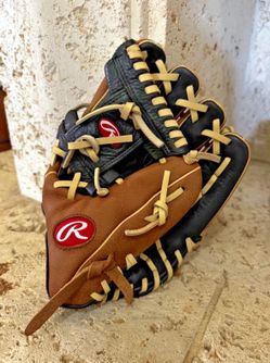 Rawlings Baseball Glove 10 Inch Right Handed Throw