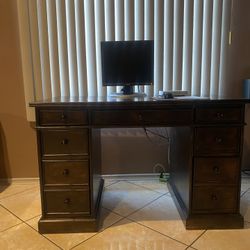 Dell Computer with Desk 