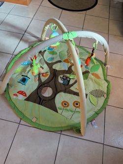 Skip* Hop For Baby's Nice For The Park Or For Living Room To Watch Your Baby Verly Used  Make Offer 