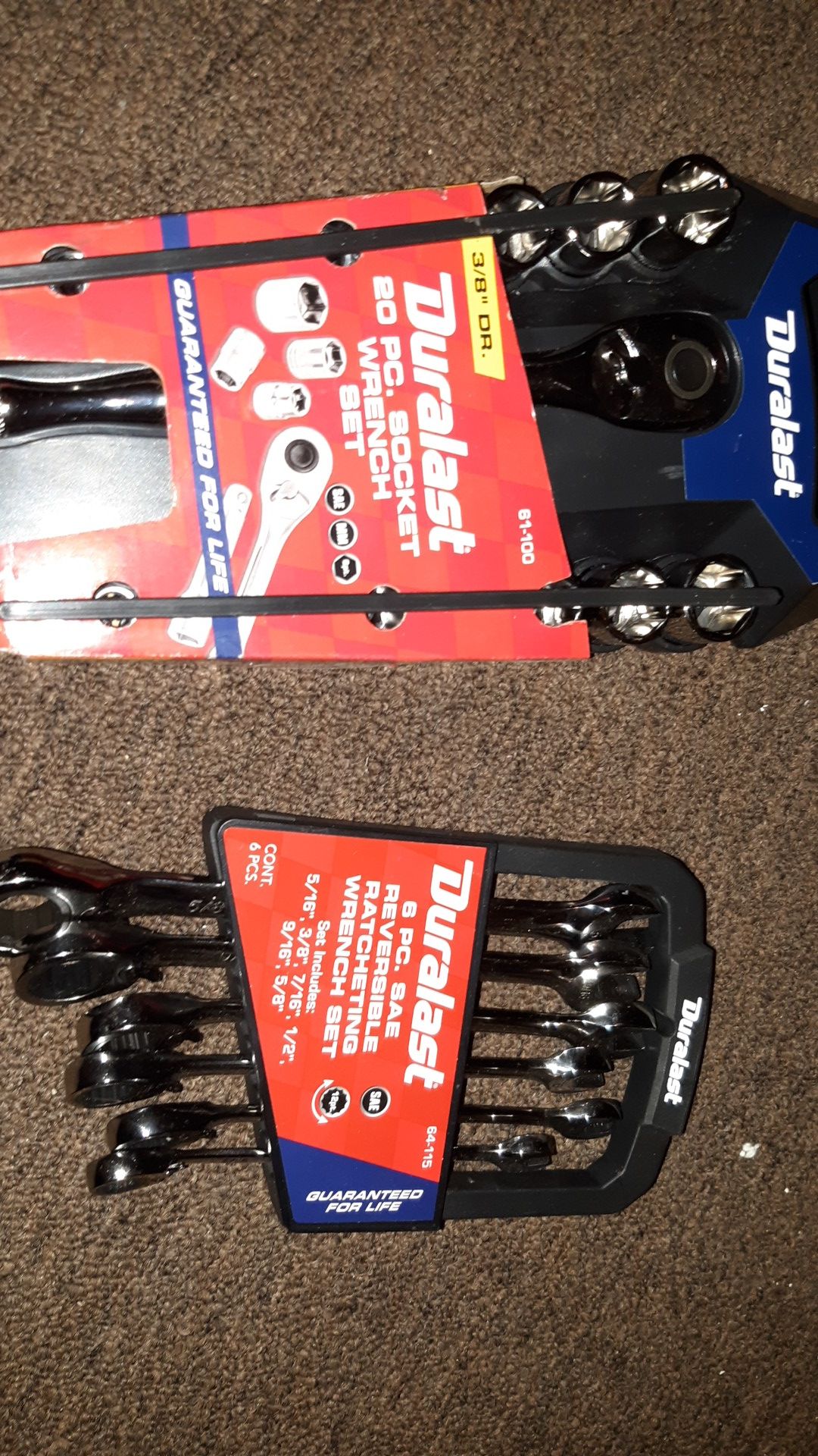 Duralast socket wrench and wrench set