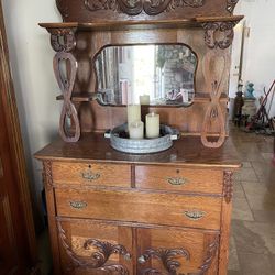 Antique Oak Buffet/sideboard 