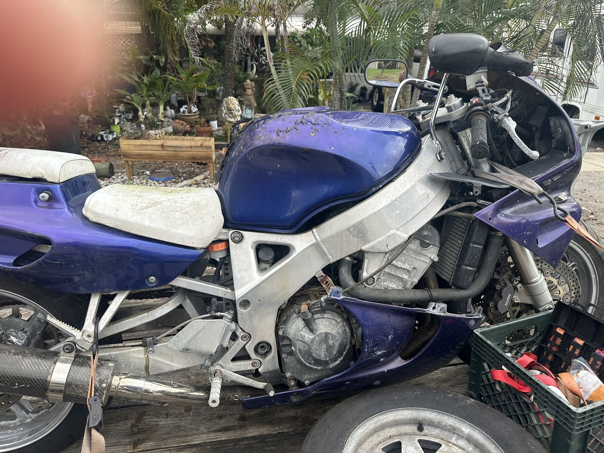 1995 Honda CBR 900RR Parts bike or Complete ?
