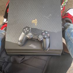 PS4 Pro 