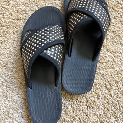 Indosole Handed Cross Black/Batit
