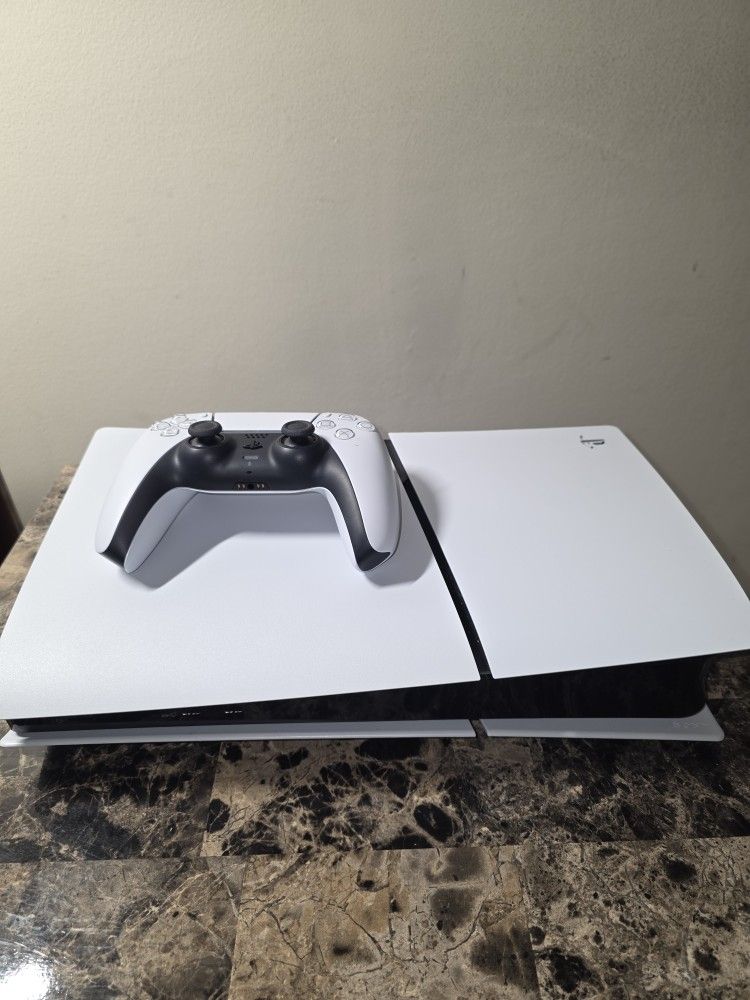 Ps5 Slim Digital Edition W/ Controller