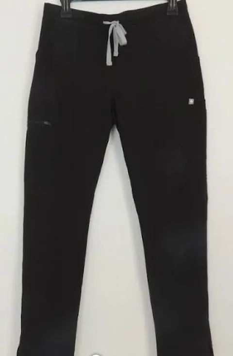 Cairo XL- FIGS scrubs (not used) Black