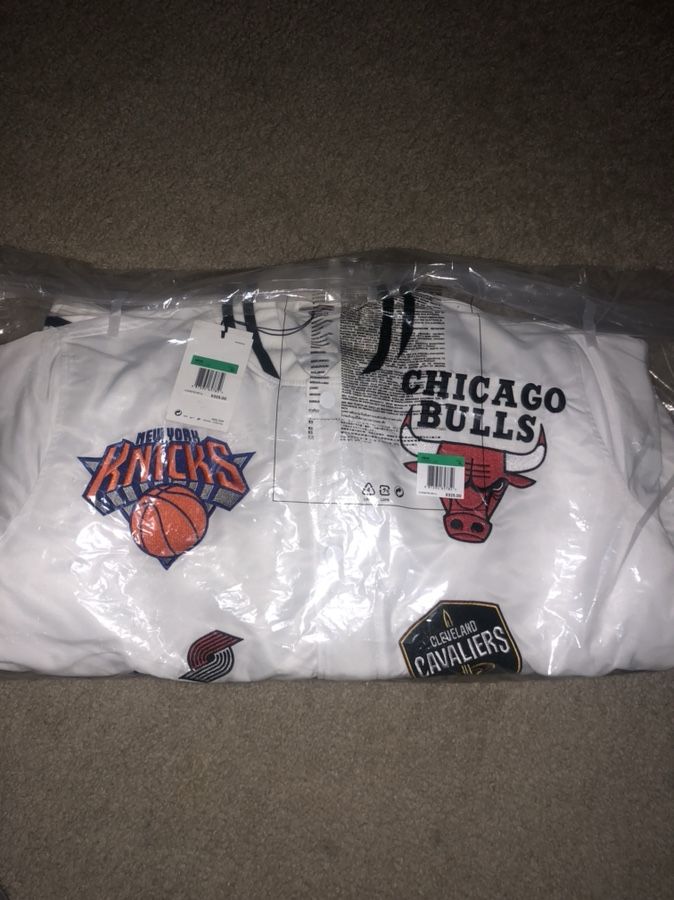 Supreme Nike NBA warm up jacket size XL New