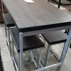 Counter Height Table With 4 Stools 