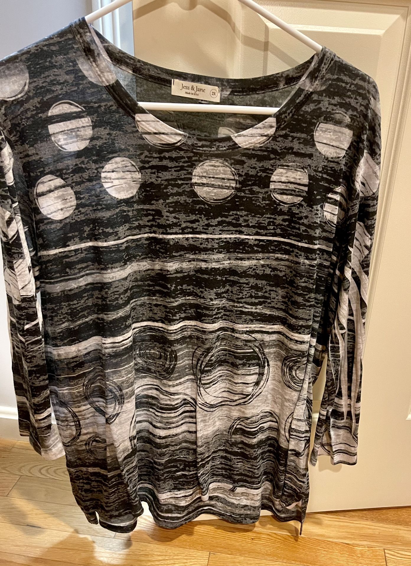 NWOT Jess & Jane Black & White Long Sleeve Top, Size 2X