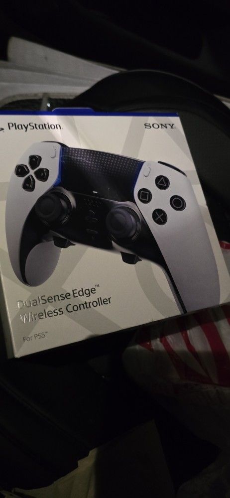 PS5 Duelsense edge pro controller