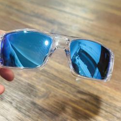 Oakley men’s Sunglasses- Polarized-like New