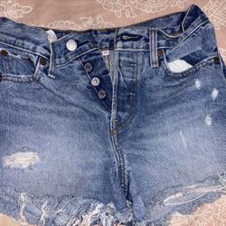 Levi’s shorts 