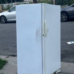 FREE SCRAP METAL – FREEZER – EASY CURB PICKUP (PASADENA)