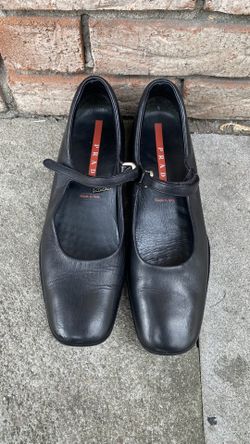 Prada Sport Mary Jane Square Toe Leather Pumps, Black Women Size 39 USED 
